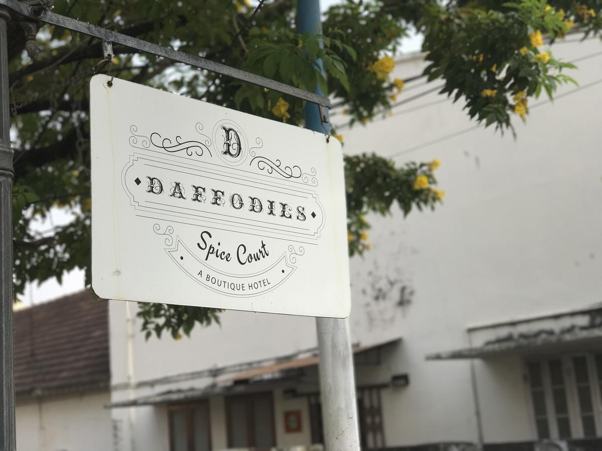 Daffodils Spice Court Hotell Kochi Exteriör bild